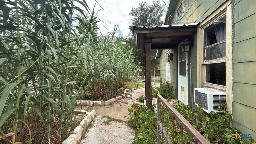 377 Tom Sawyer Street, Evant, TX 76525 - #2