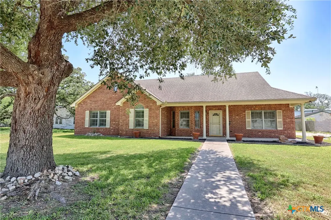 417 S Main Street, Hallettsville, TX 77964 - #1