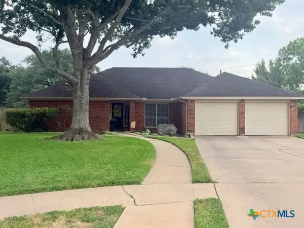 104 Hamlet Court, Victoria, TX 77901