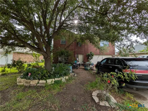 129 Hanstrom Drive, Hutto, TX 78634