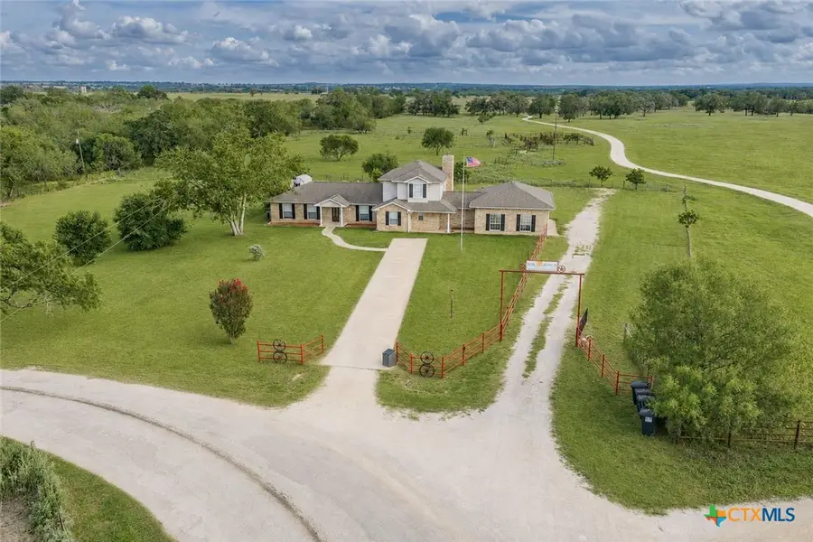 1506 Harwood Road, Luling, TX 78648 - #3