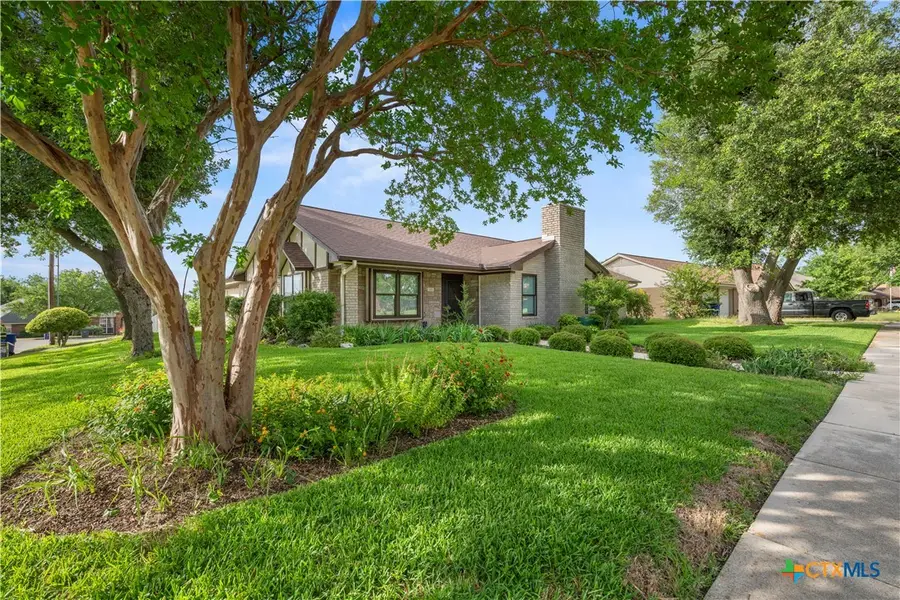 901 Kim Avenue, Copperas Cove, TX 76522 - #2