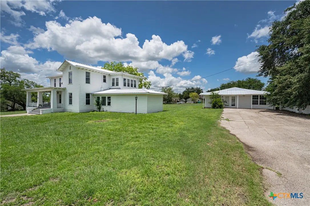 519 Fm 623, Pettus, TX 78146 - #1