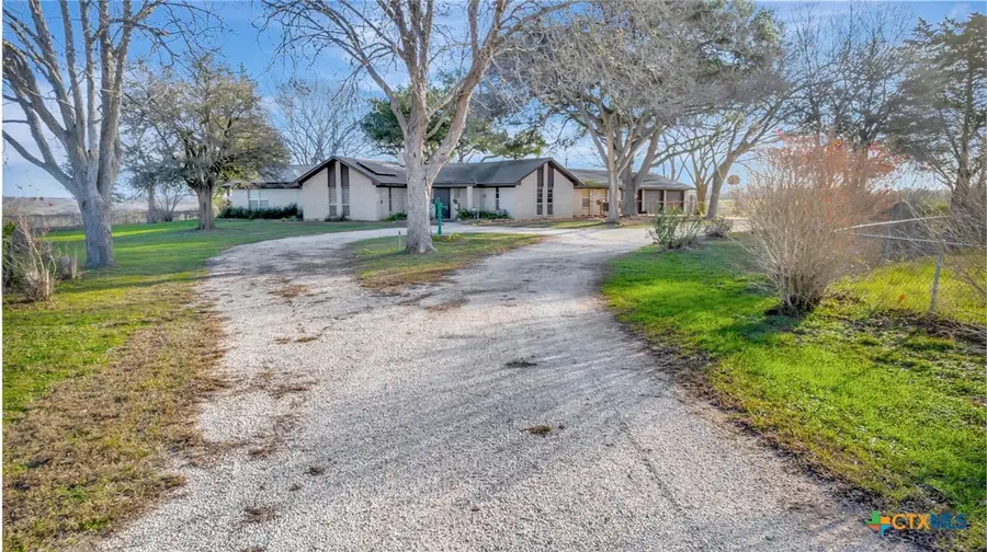 10957 N Us Highway 77, Schulenburg, TX 78956 - #2