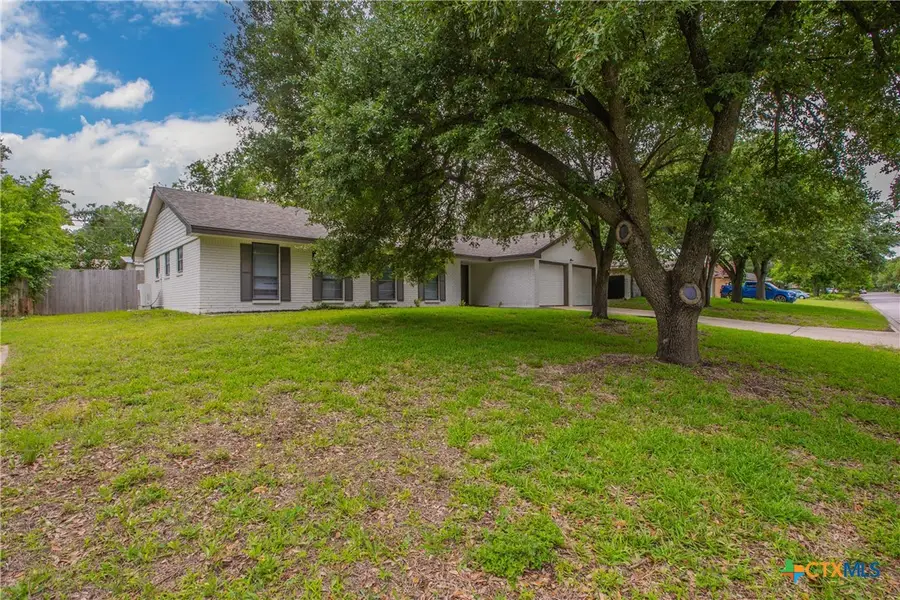 213 E Upshaw Avenue, Temple, TX 76501 - #2