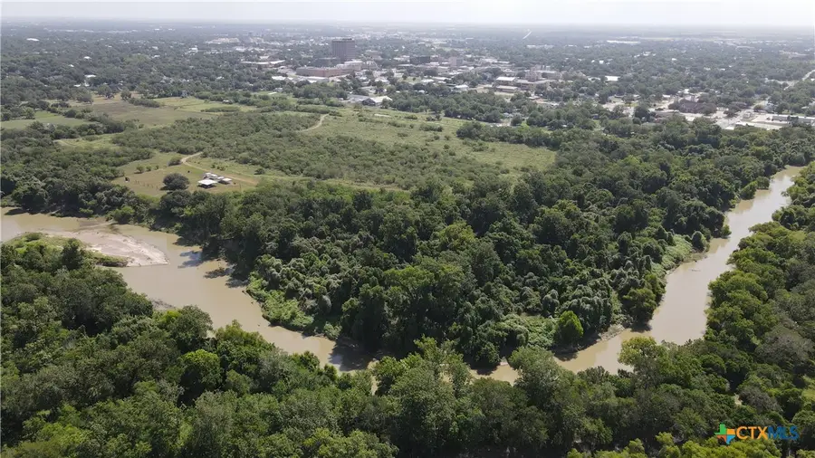 601 W Church Street, Victoria, TX 77901 - #3