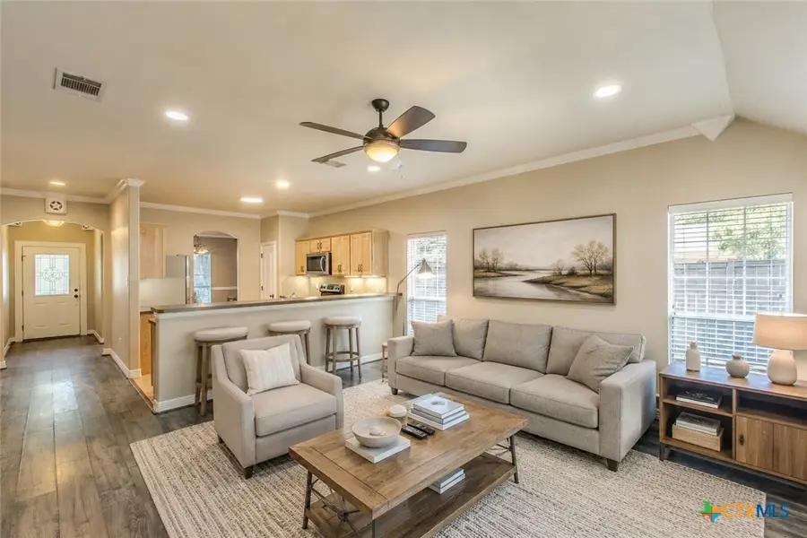 1302 N Wall Street, Belton, TX 76513 - #2
