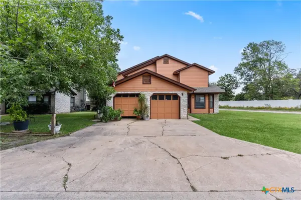 108 Leona Street, Lockhart, TX 78644