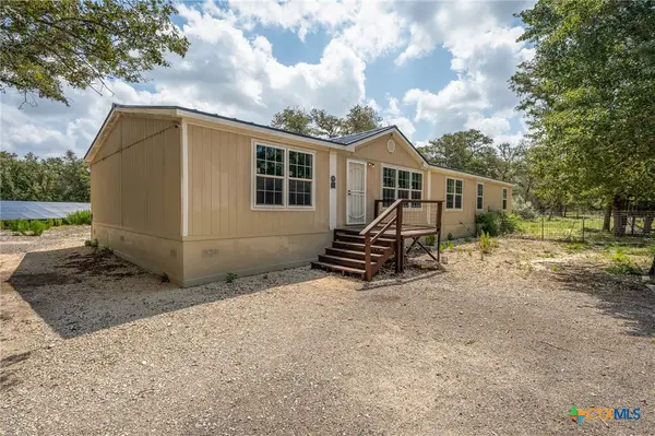 520 Turkey Tree Trail, Seguin, TX 78155