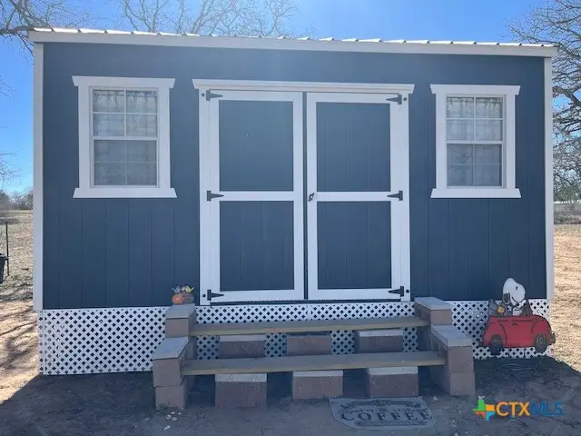 3086 County Road 442, Stockdale, TX 78160 - #1