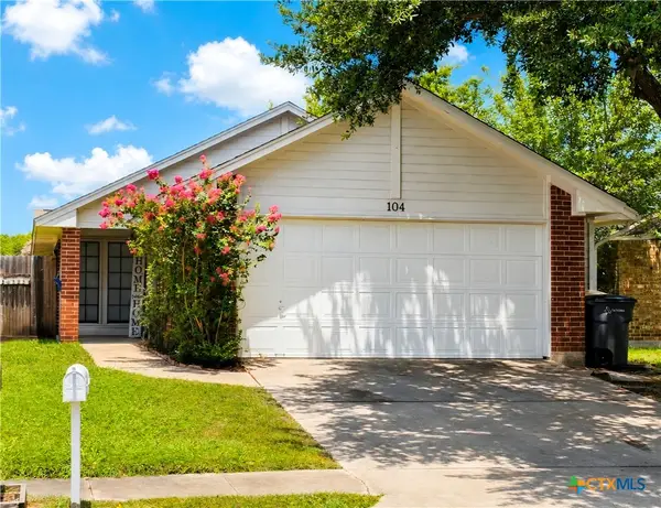 104 Waterford Drive, Victoria, TX 77901