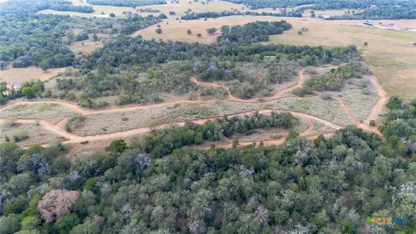 3695 E Hwy 97, Gonzales, TX 78629