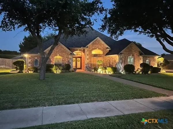 210 Ranchgate Trail, McGregor, TX 76657