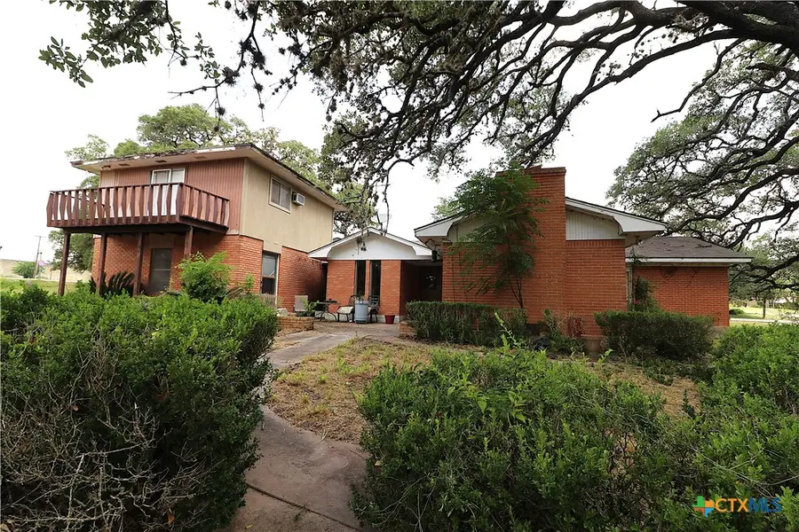 229 E Fannin Street, Goliad, TX 77963 - #2