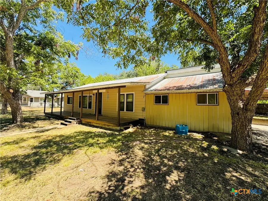 817 N Goodrich Street, Seguin, TX 78155 - #3