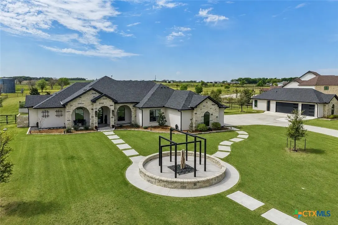173 Via Lago, Belton, TX 76513 - #1