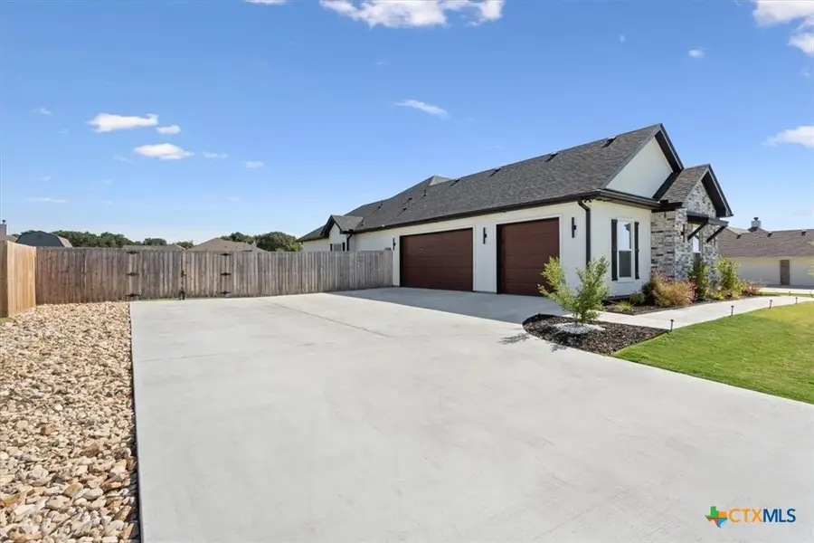 5244 Camargue Drive, Belton, TX 76513 - #3