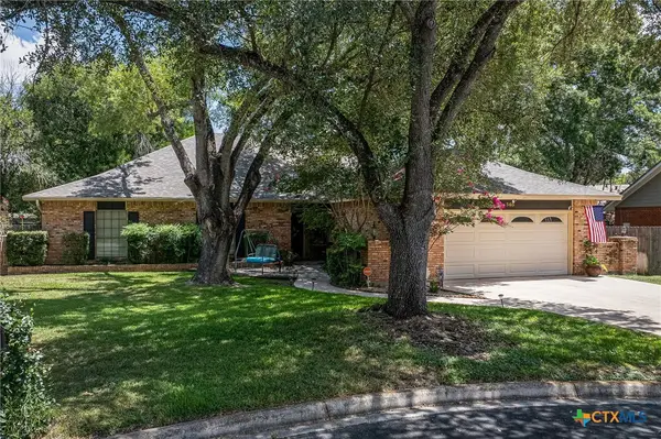 305 Westbend Circle, Seguin, TX 78155