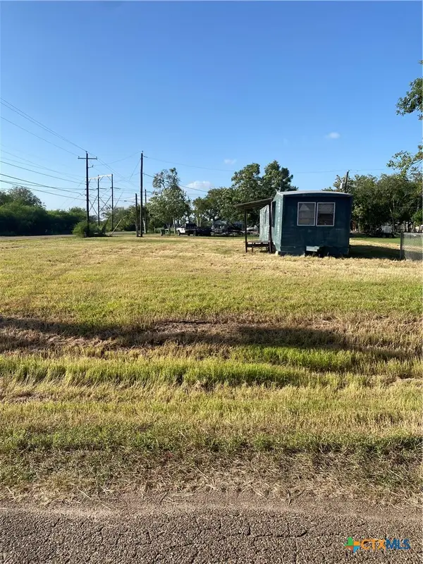 4502 Morris Street, Victoria, TX 77901