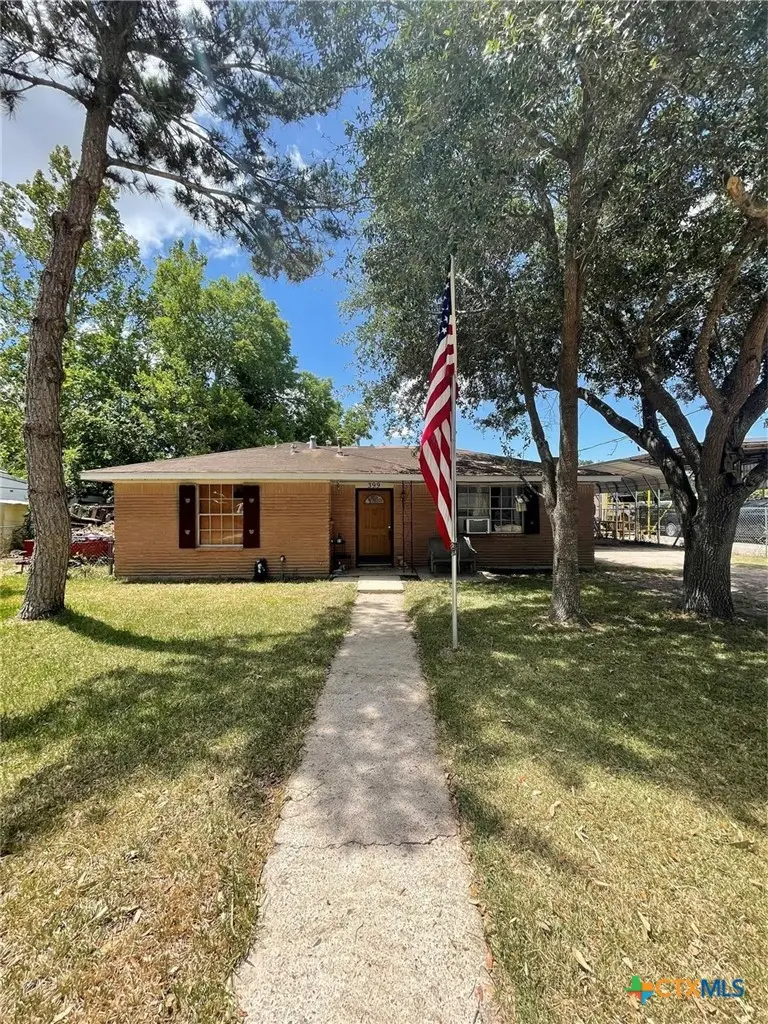399 Pecan Street, Lolita, TX 77971 - #1