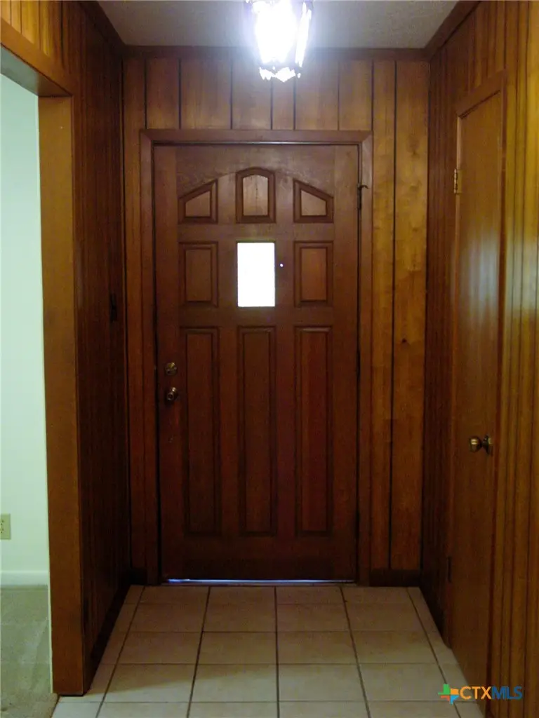 406 Sherwood Drive, Victoria, TX 77901 - #2