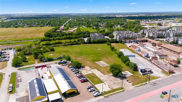 3105 Houston Highway, Victoria, TX 77901