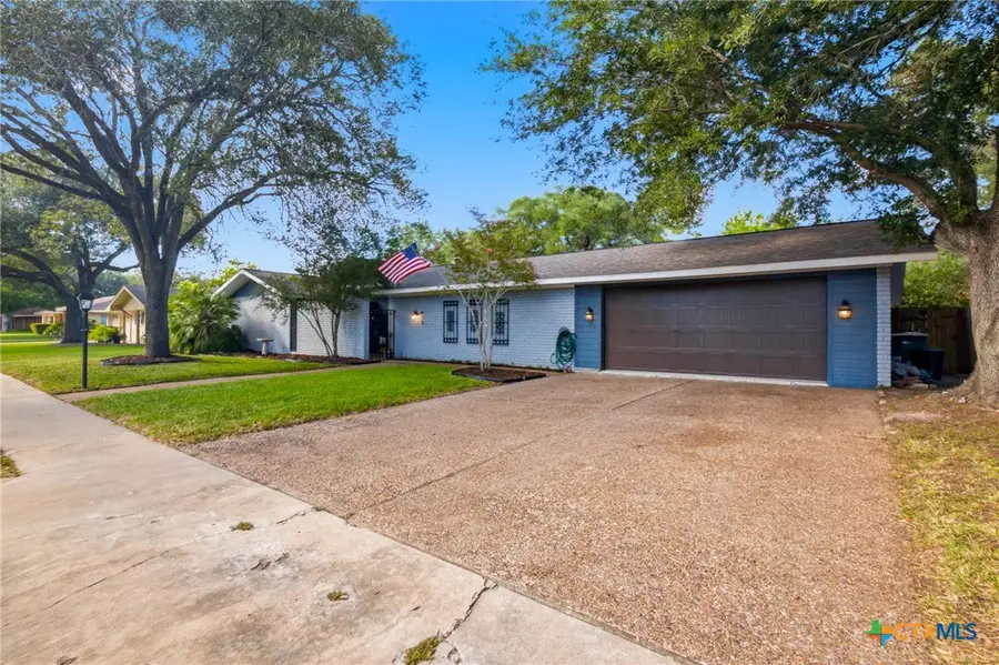 413 Salisbury Lane, Victoria, TX 77904 - #3