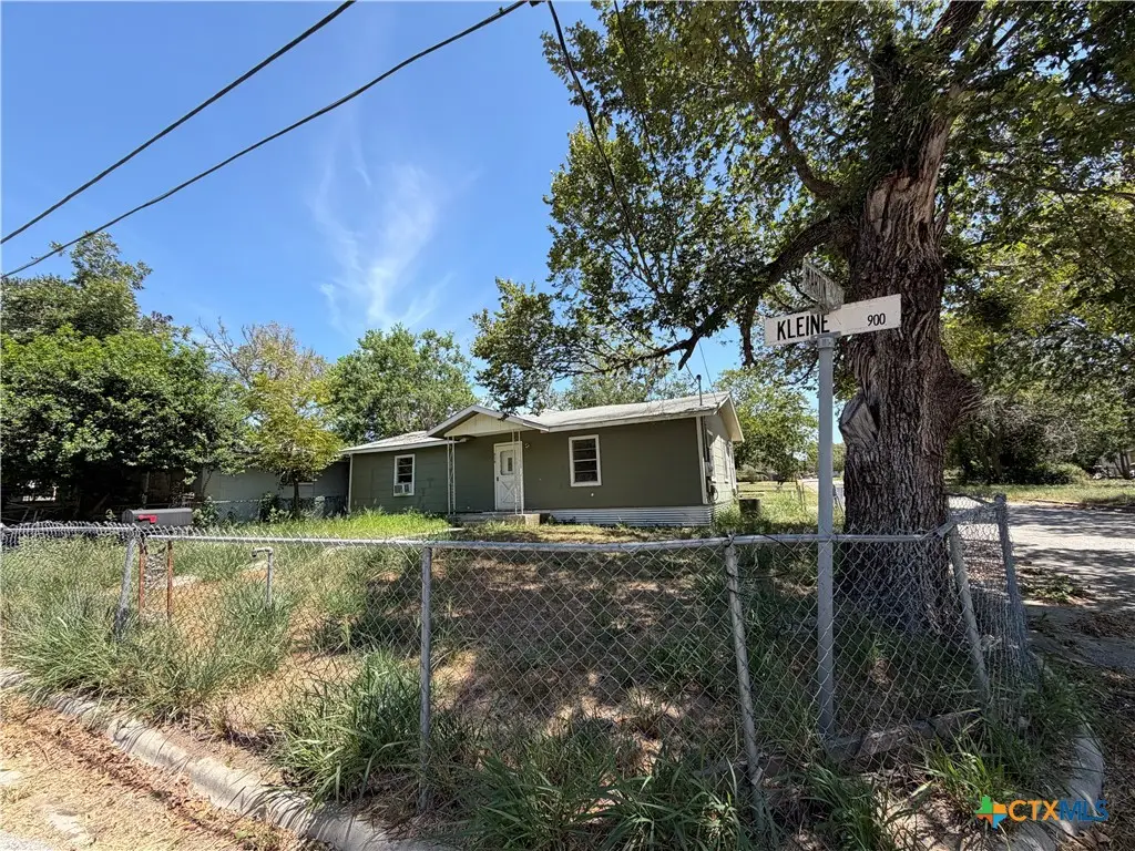 914 Kleine Street, Gonzales, TX 78629 - #1