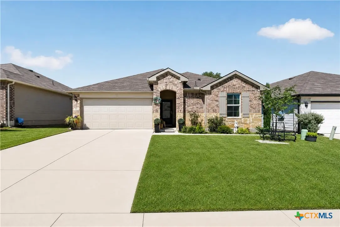557 Chaco Loop, Seguin, TX 78155 - #1