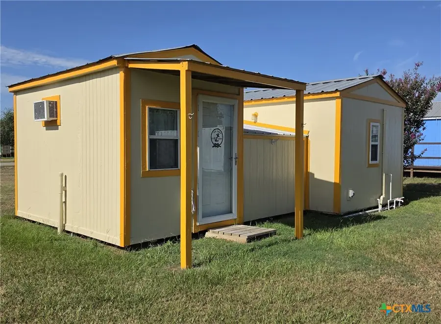 1006 W Dallas Avenue, Seadrift, TX 77983 - #3