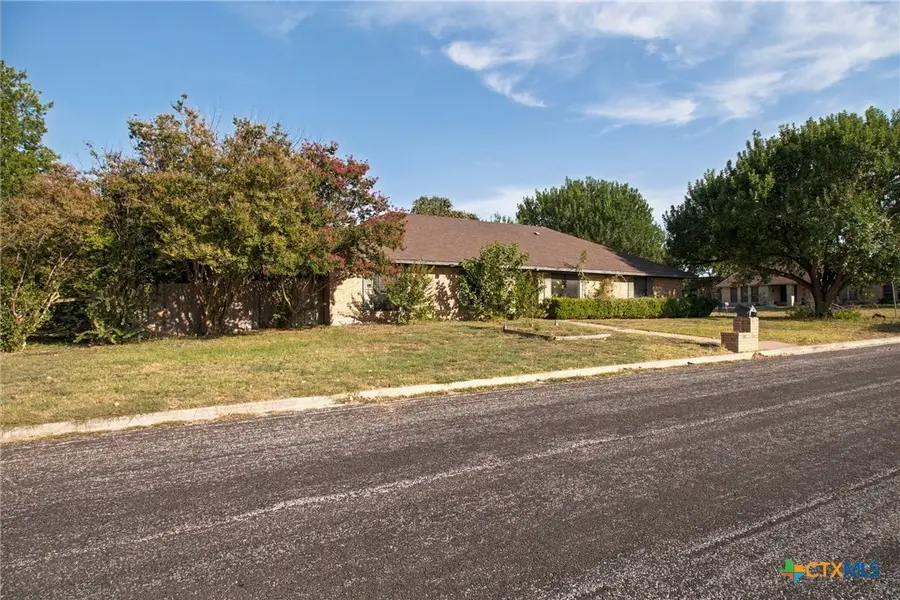 405 Cottonwood Drive, Harker Heights, TX 76548 - #2