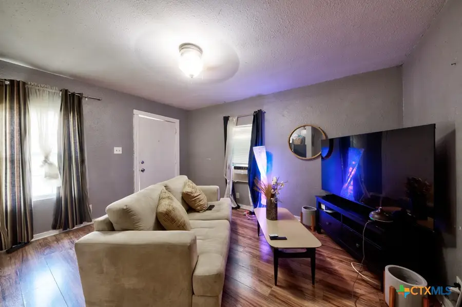 504 Shannon Avenue #502, Seguin, TX 78155 - #3