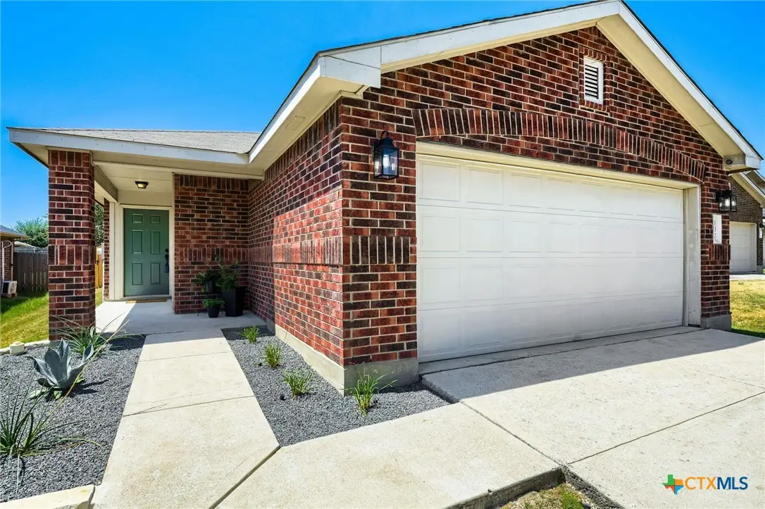 137 Pine Arbol, Buda, TX 78610 - #1