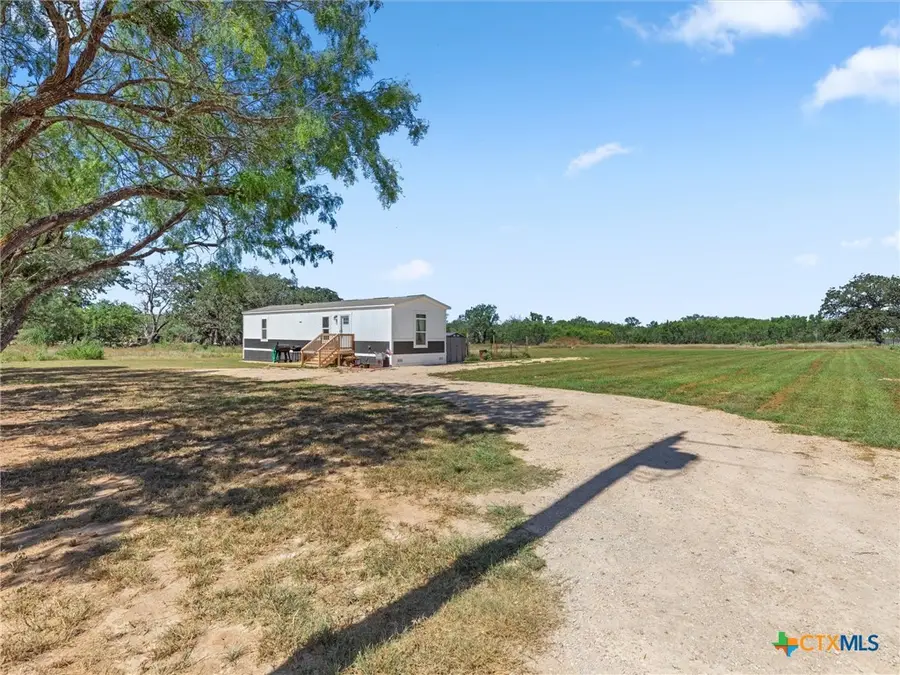 3113 Sandy Elm Road, La Vernia, TX 78121 - #2