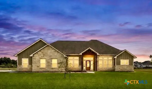 36 Meadow Creek Drive, Inez, TX 77968