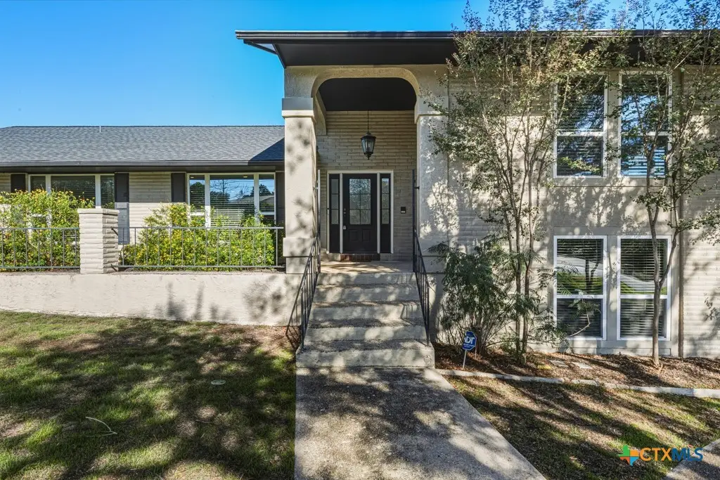 21 Royal Crest, New Braunfels, TX 78130 - #1