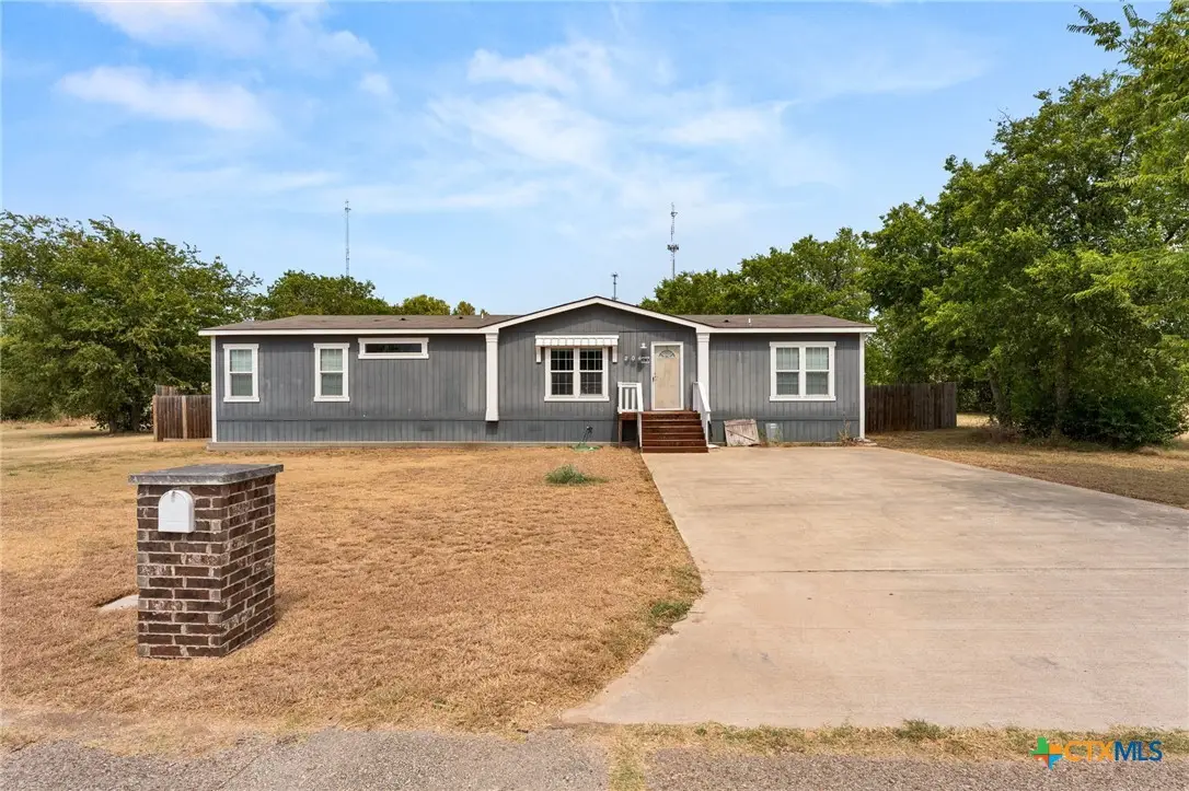 204 Rogers Street, McGregor, TX 76657 - #1