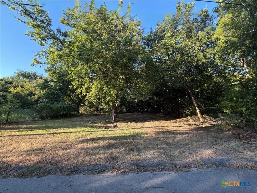 713 E Avenue D, Temple, TX 76501 - #2