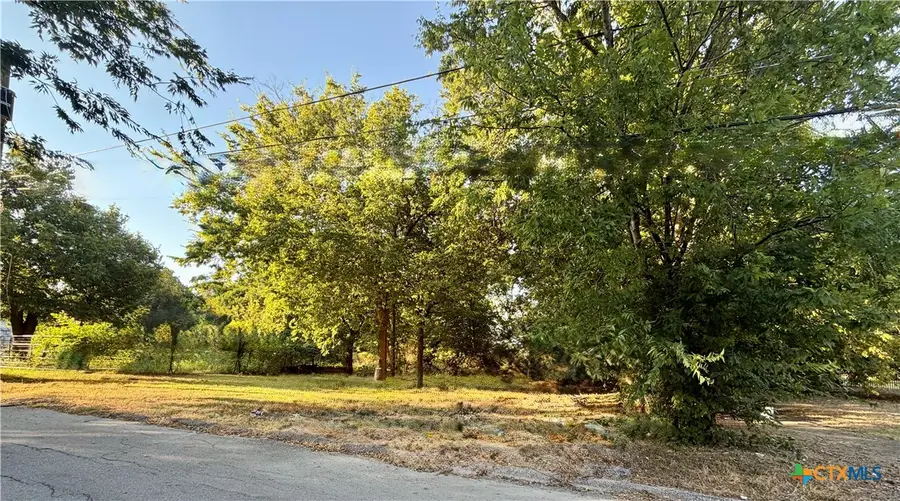 713 E Avenue D, Temple, TX 76501 - #3