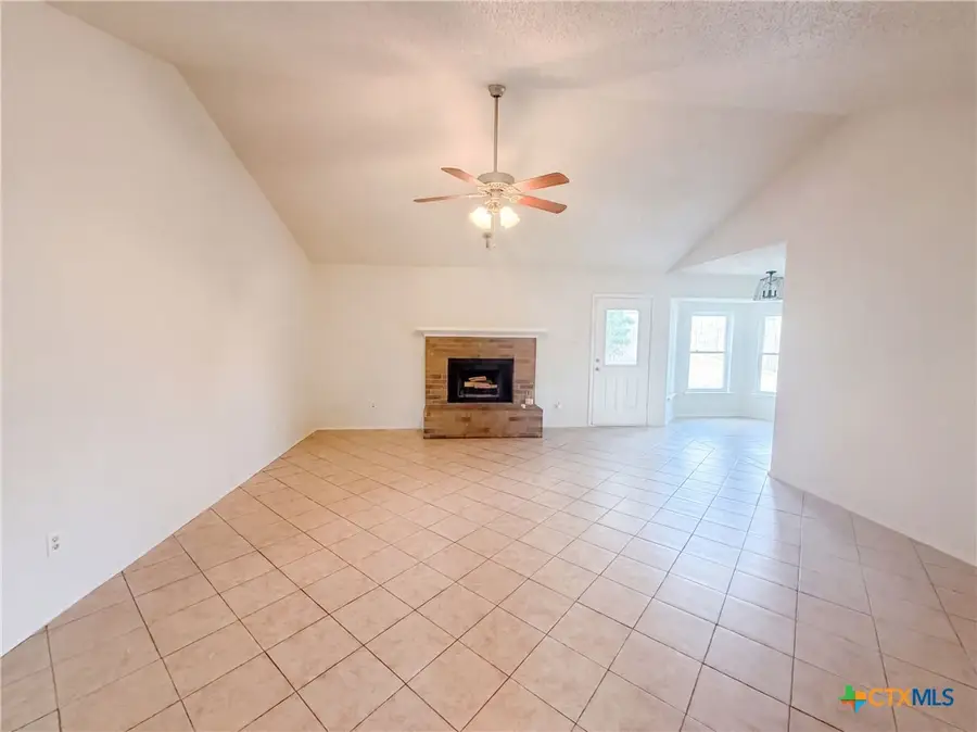 106 Nelson Drive, Copperas Cove, TX 76522 - #3