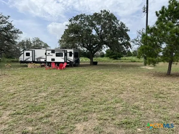 3084 Cr 442, Stockdale, TX 78160