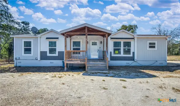 209 Sandy Oaks Drive, Seguin, TX 78155