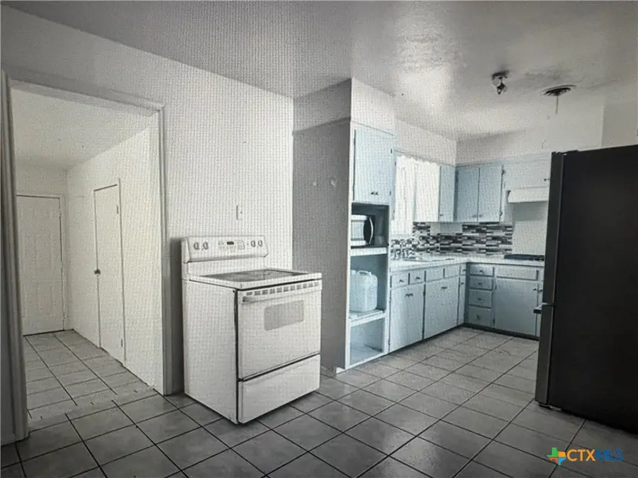 804 Park Avenue, Copperas Cove, TX 76522 - #3
