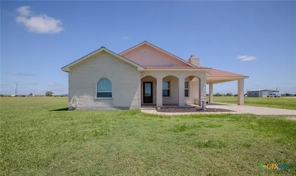 394 Sunrise Bay Drive, Port Lavaca, TX 77979
