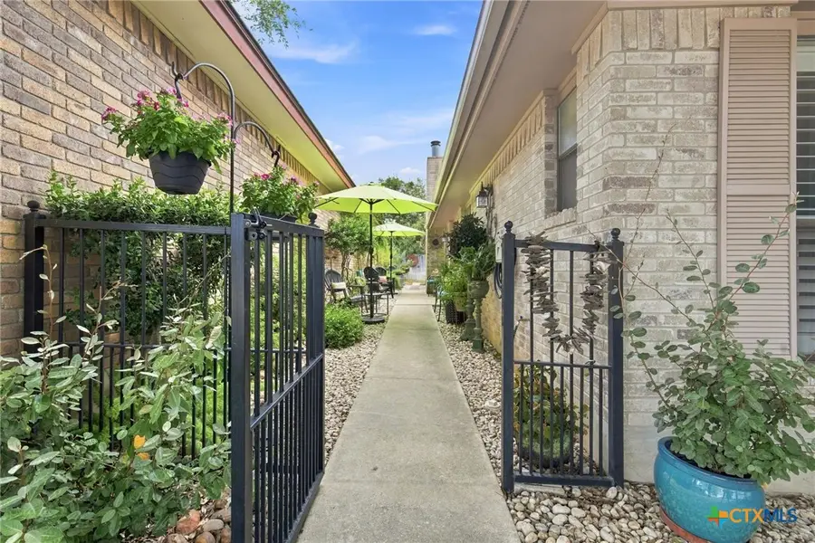 1217 Bluff Creek Circle, New Braunfels, TX 78130 - #3