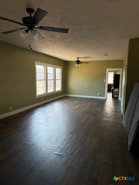 215 N Houston Avenue, Cameron, TX 76520 - #2