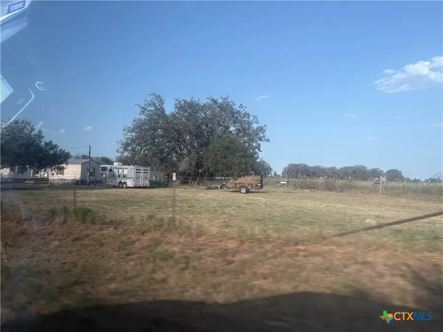 138 Terrace Hill Lane, Floresville, TX 78114 - #3