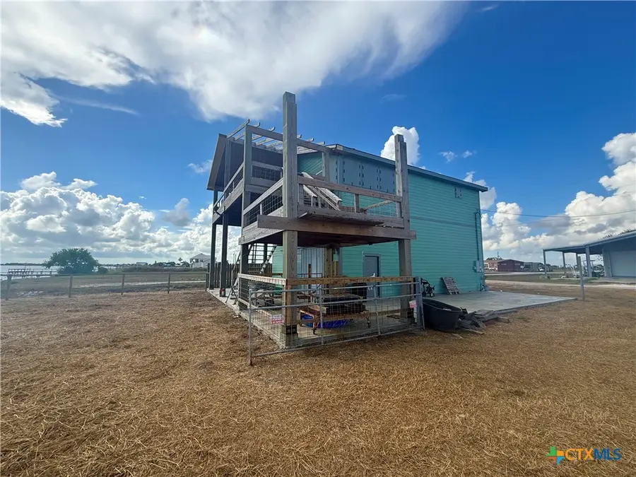 9 Lee Street, Port Lavaca, TX 77979 - #2