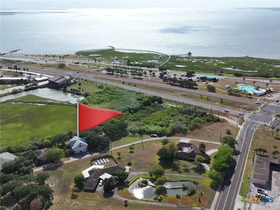 4 Westmont Street, Port Lavaca, TX 77979 - #2