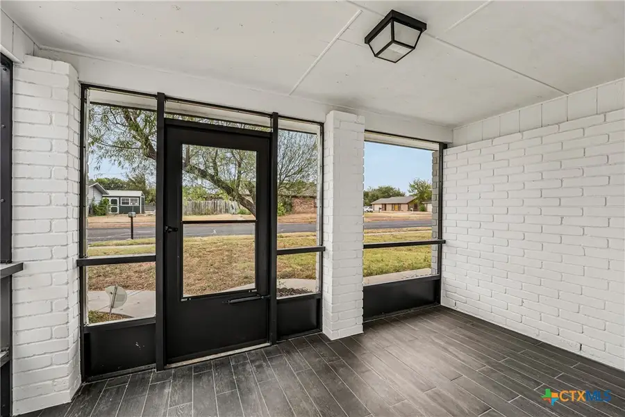 612 W Mary Jane Drive, Killeen, TX 76541 - #2